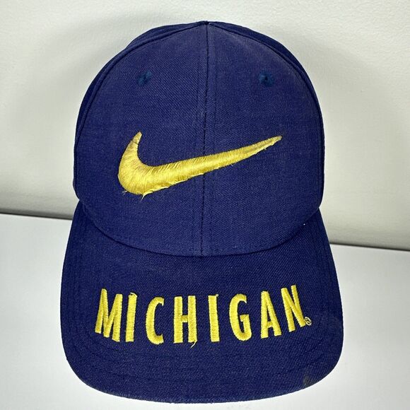 Vintage Nike Team Sports Michigan Wolverines SnapBack Big Swoosh Hat Cap Blue - Picture 2 of 13